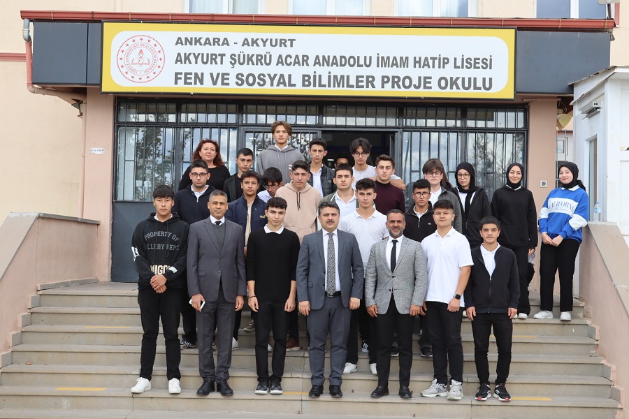 KAYMAKAM MEHMET TUNÇ ŞÜKRÜ ACAR  ANADOLU İMAM HATİP LİSESİ 12. SINIF ÖĞRENCİLERİ İLE BİR ARAYA GELDİ